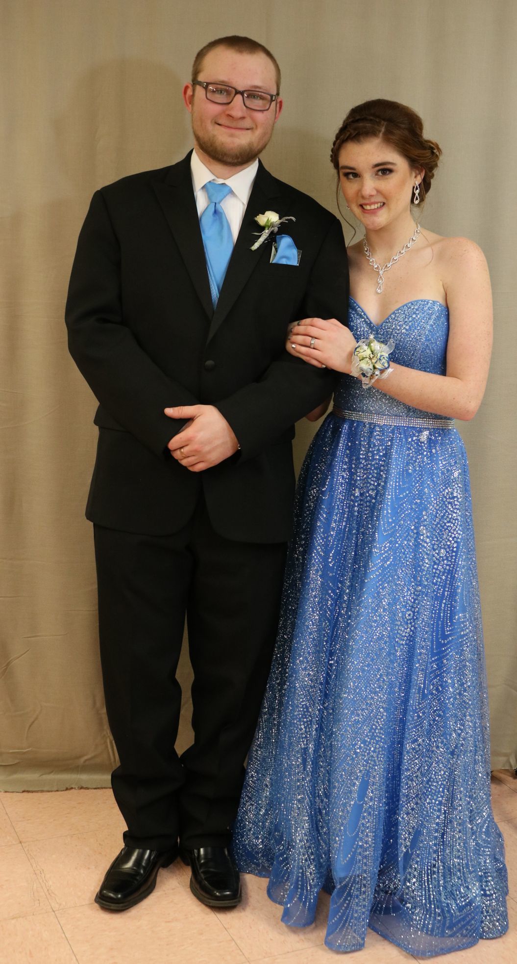 FCHS Prom March 50.JPG